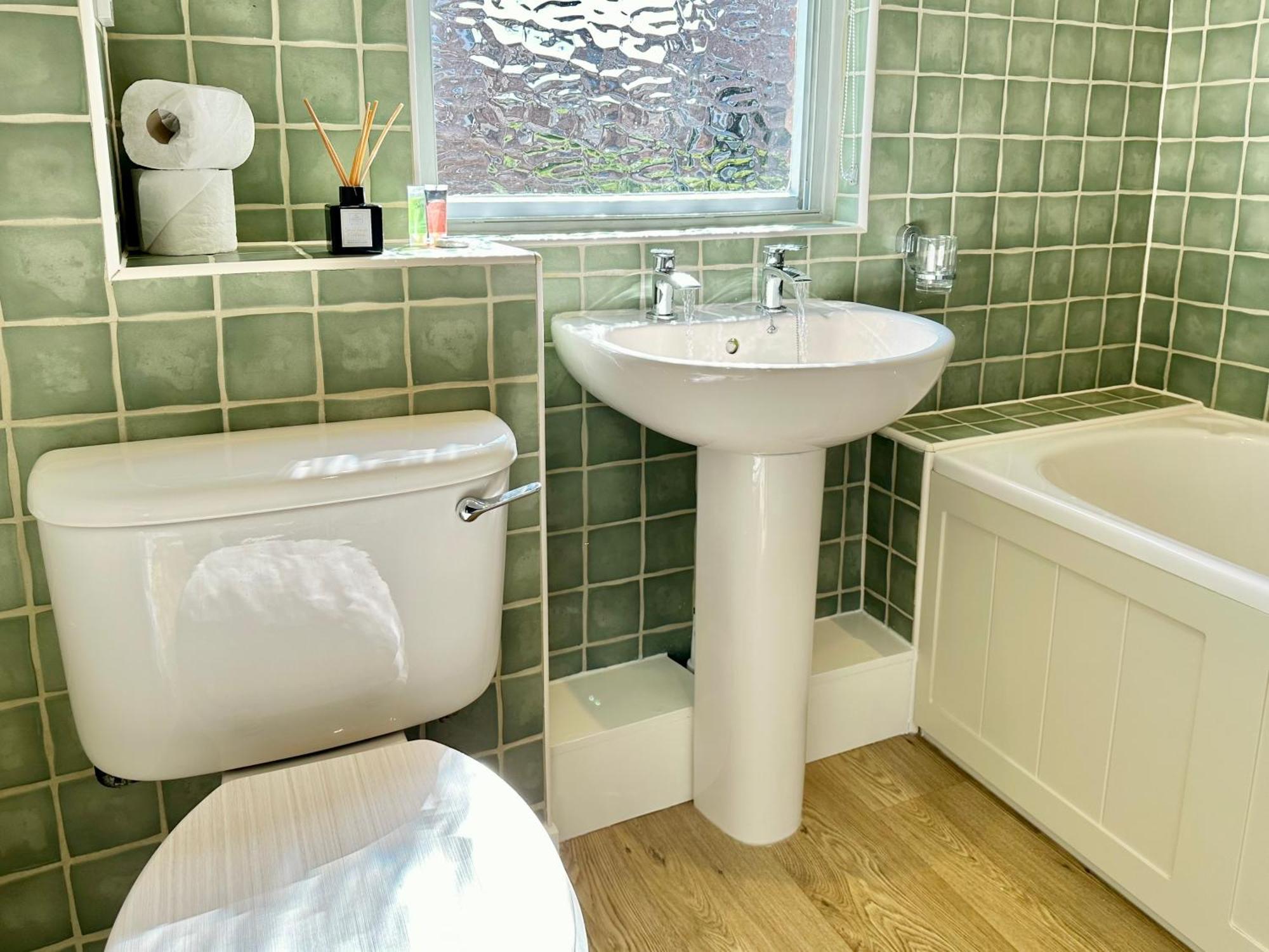 Cherry Blossom Cottage York Extérieur photo