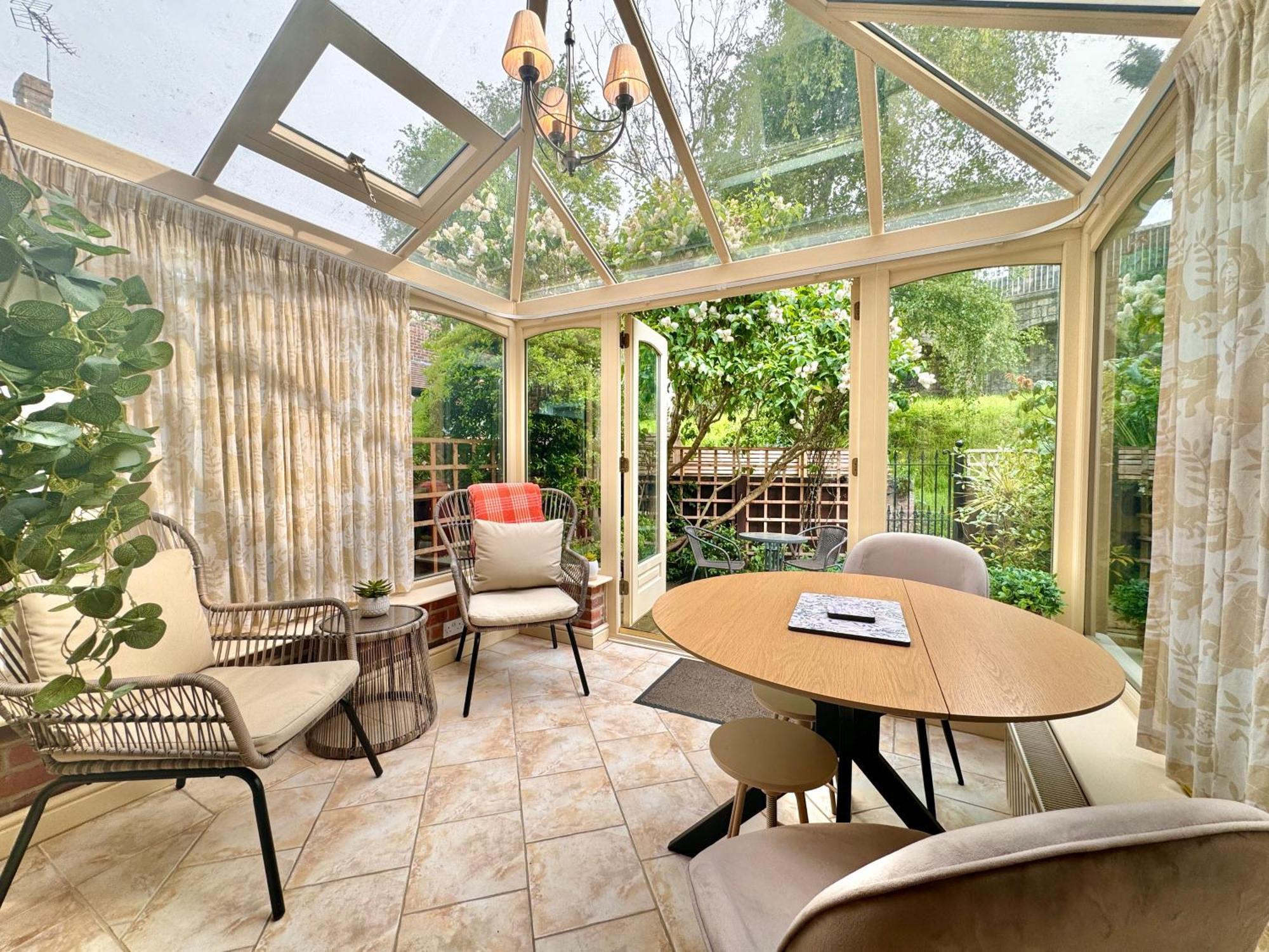 Cherry Blossom Cottage York Extérieur photo