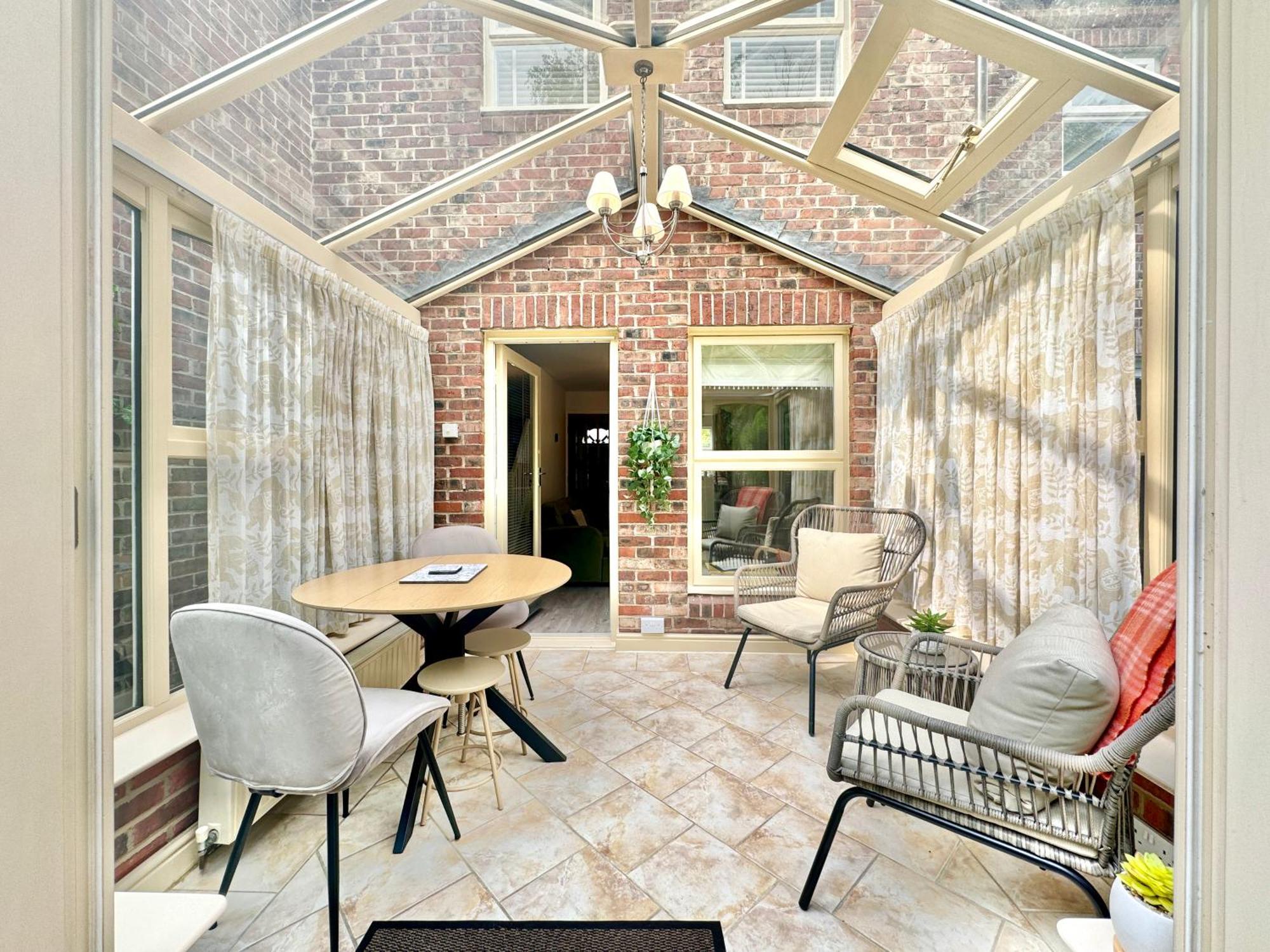 Cherry Blossom Cottage York Extérieur photo