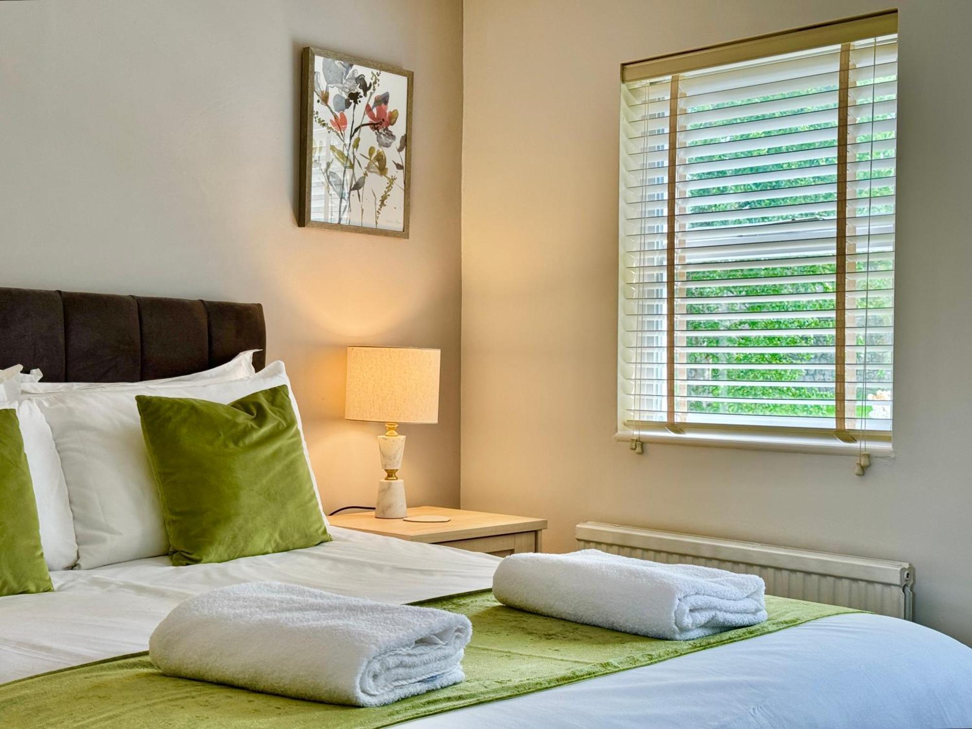 Cherry Blossom Cottage York Extérieur photo
