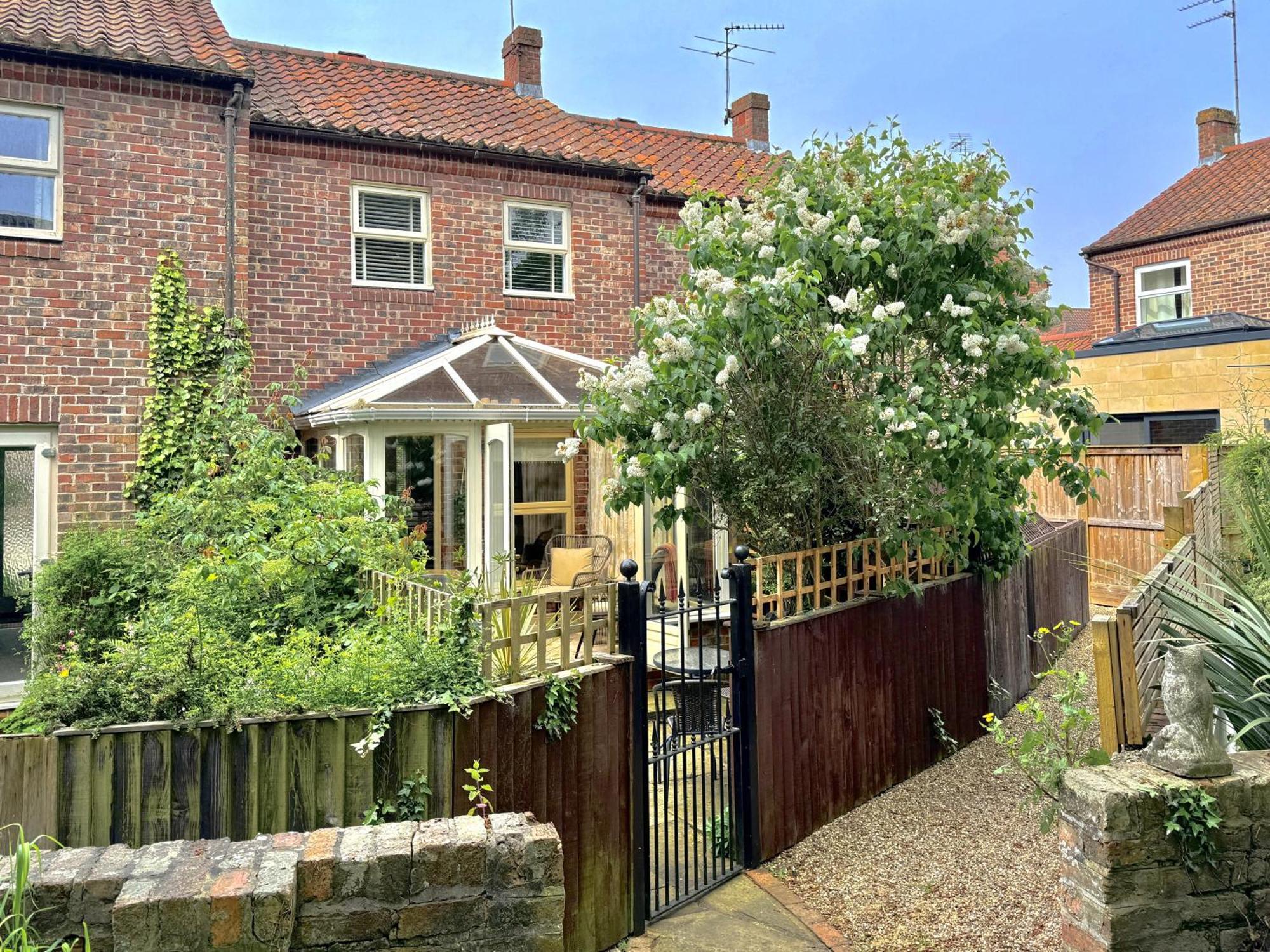 Cherry Blossom Cottage York Extérieur photo